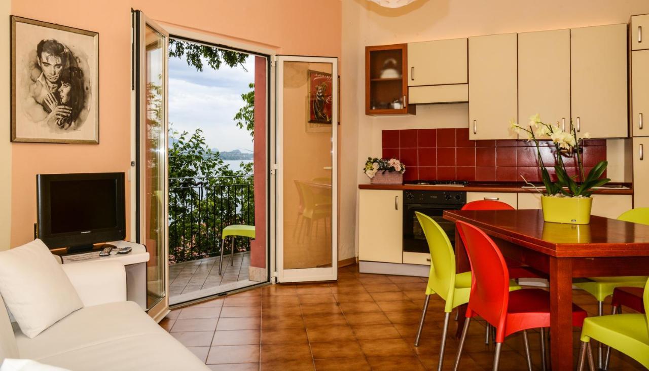 Villa Garuti Village Padenghe sul Garda Exterior photo