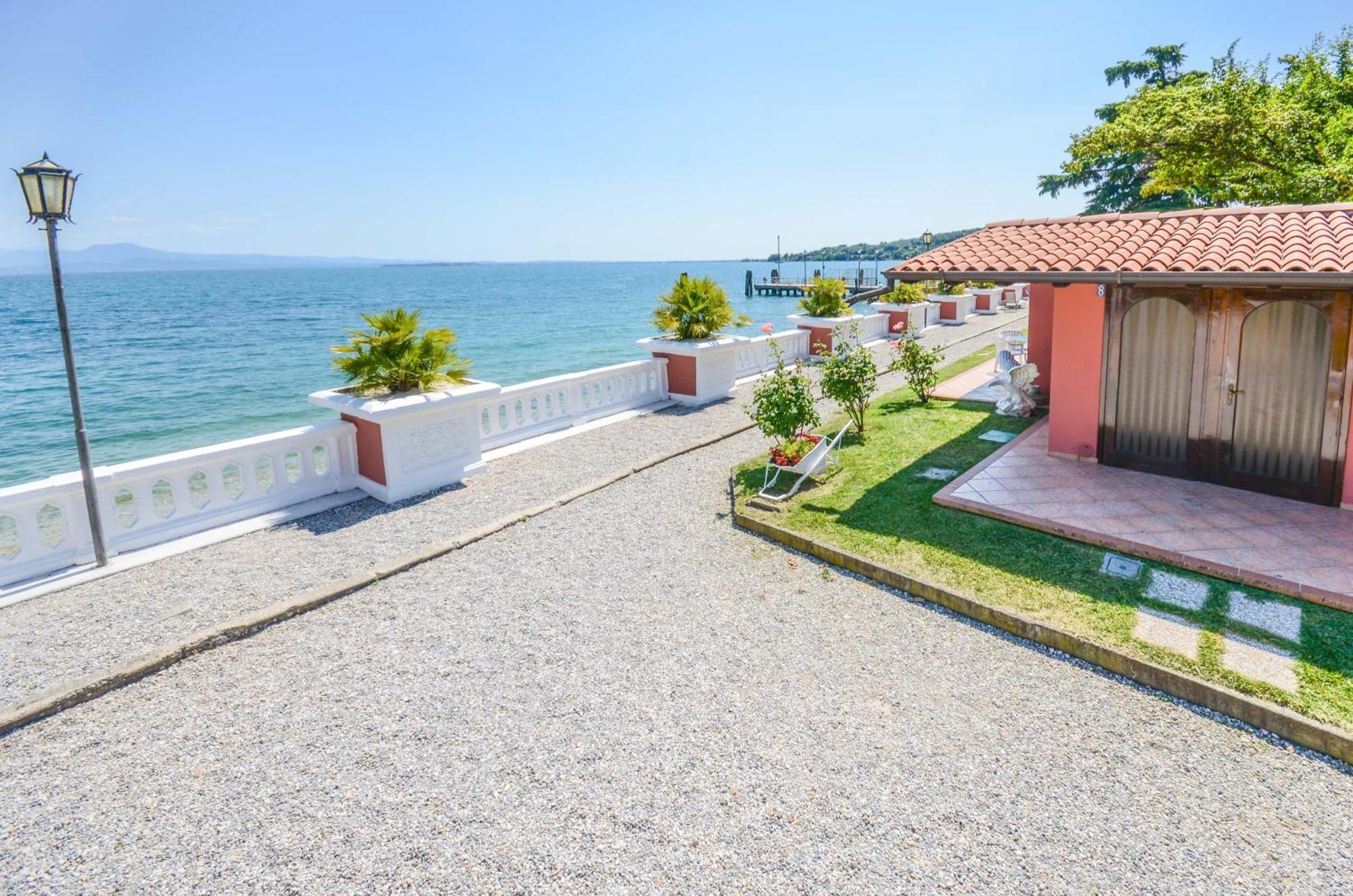 Villa Garuti Village Padenghe sul Garda Exterior photo