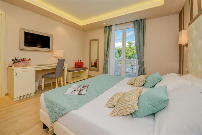 Villa Garuti Village Padenghe sul Garda Exterior photo